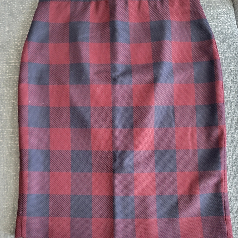 Ann Taylor Plaid Straight Pencil Skirt Plum Black Lined Zip Petite 6P
